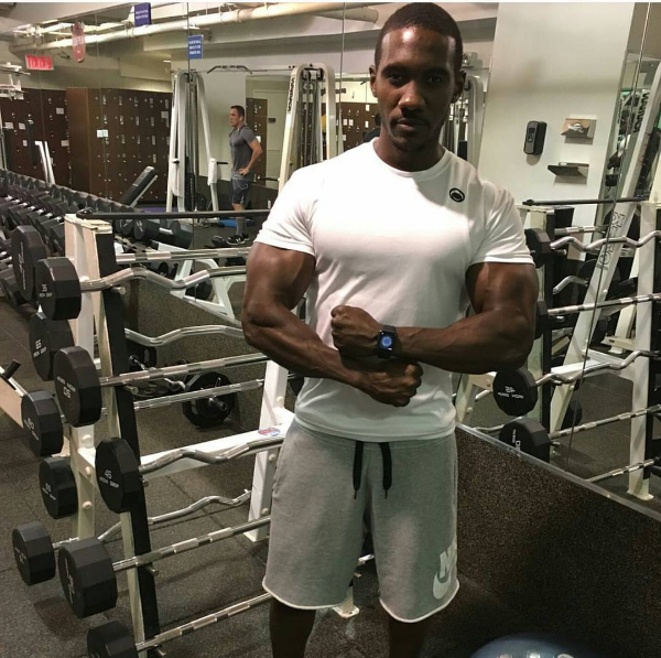 Celebrity trainer @imtransforma raves about his Bucaleany Turbodry shirt