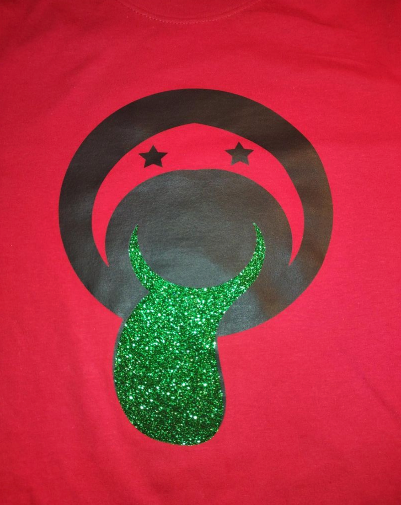 New Bucaleany "Toungeleany Green " Tshirt